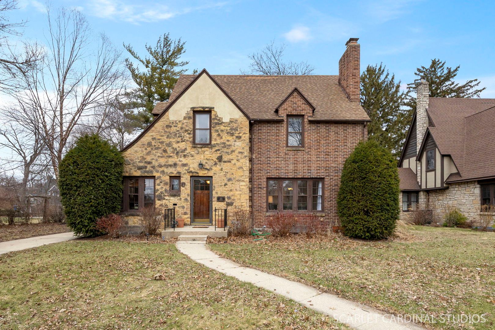355 Lawndale Avenue — Aurora, IL 60506