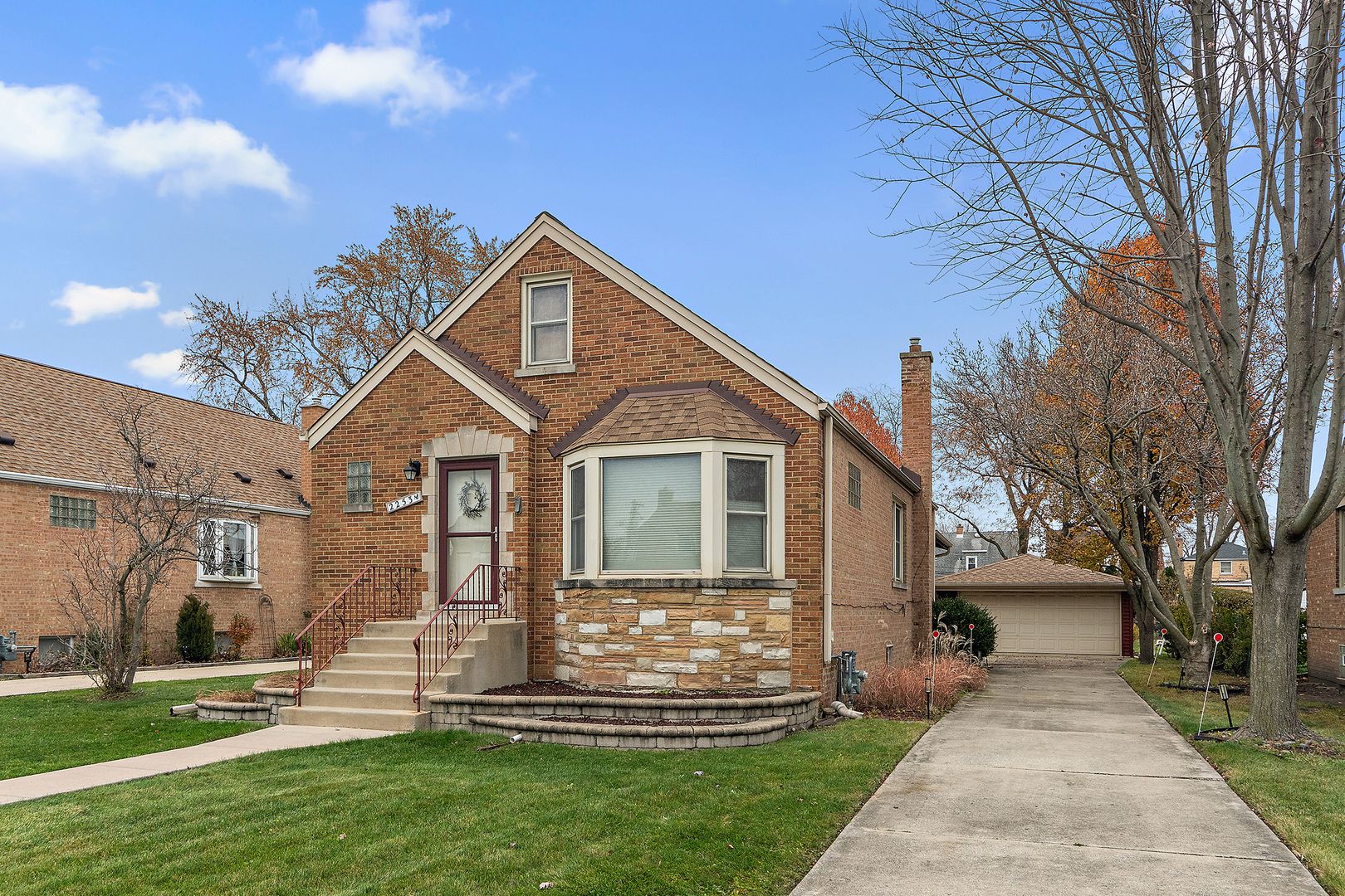 2253 S 15th Avenue — North Riverside, IL 60546