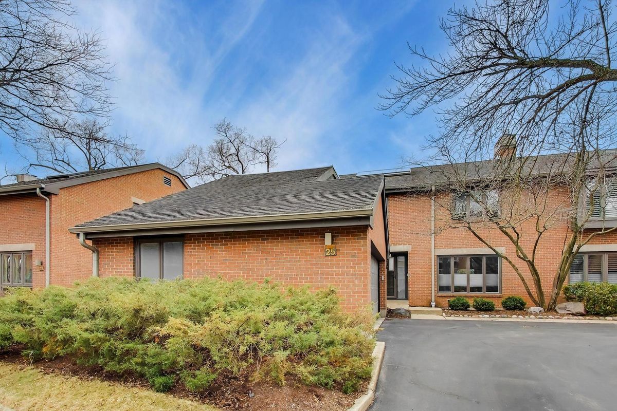 25 PARK Lane, Park Ridge, IL 60068