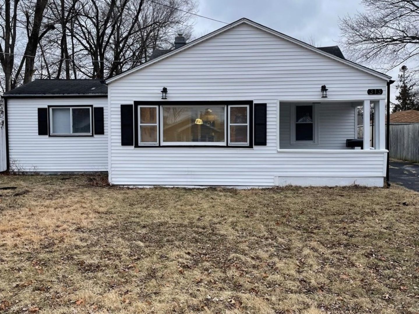 313 Grand Boulevard — Loves Park, IL 61111