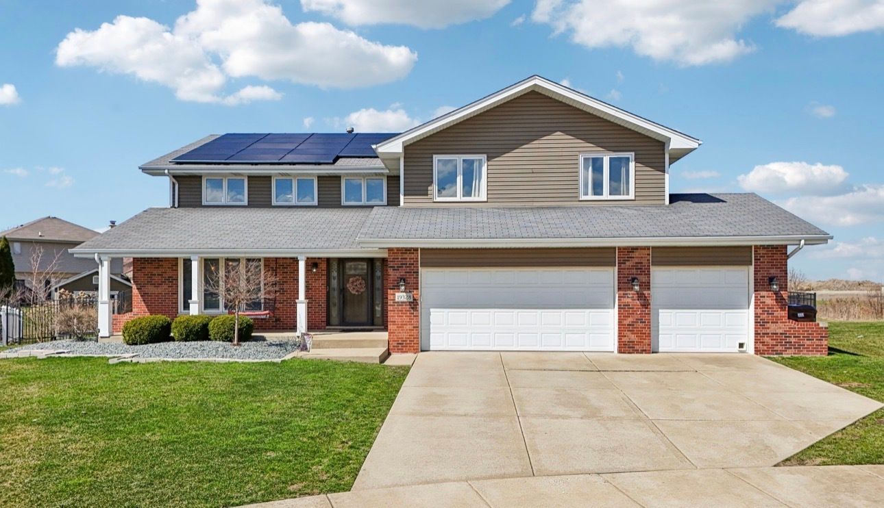 19328 Woodfield Court — Tinley Park, IL 60487