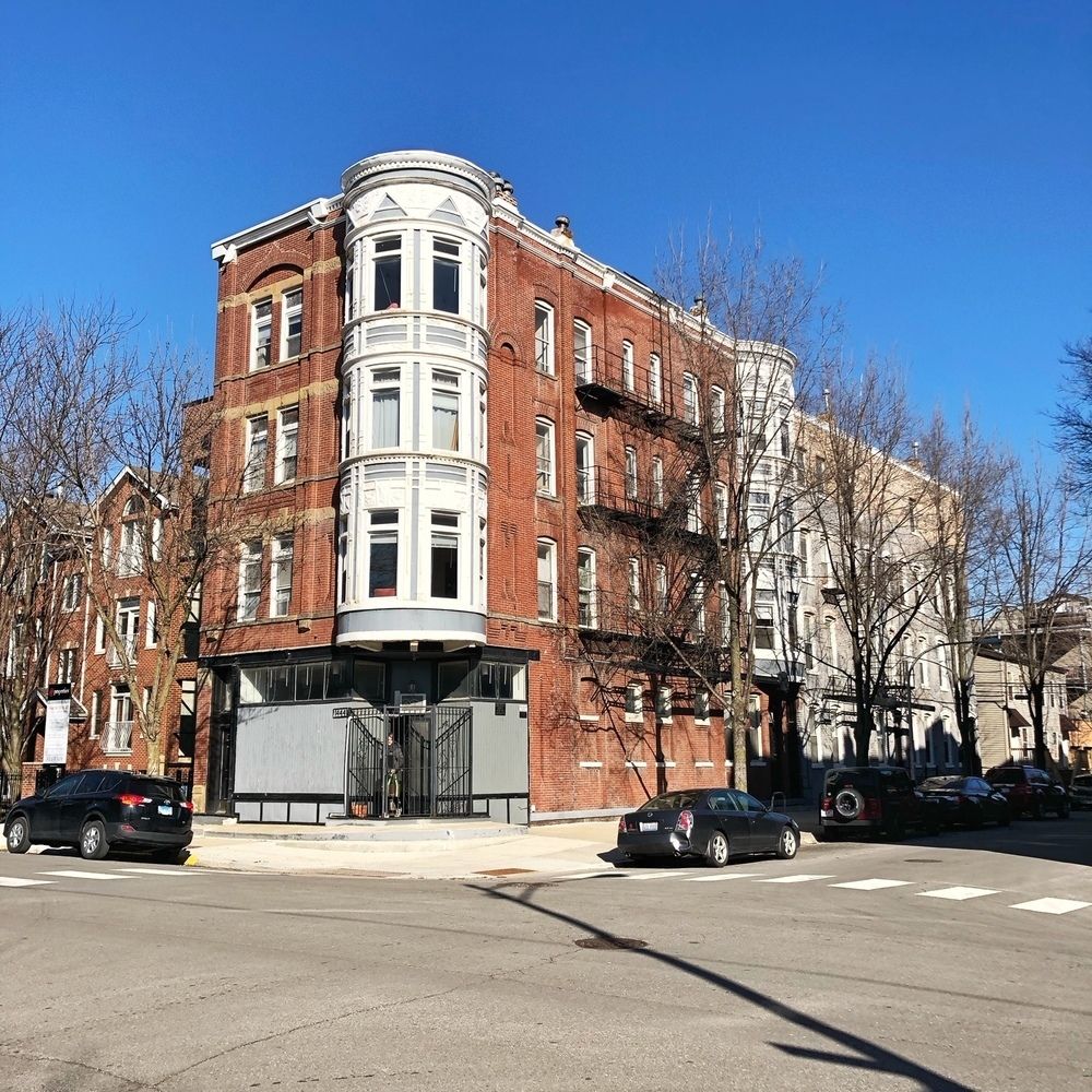 1444 W Erie Street #3C — Chicago, IL 60642