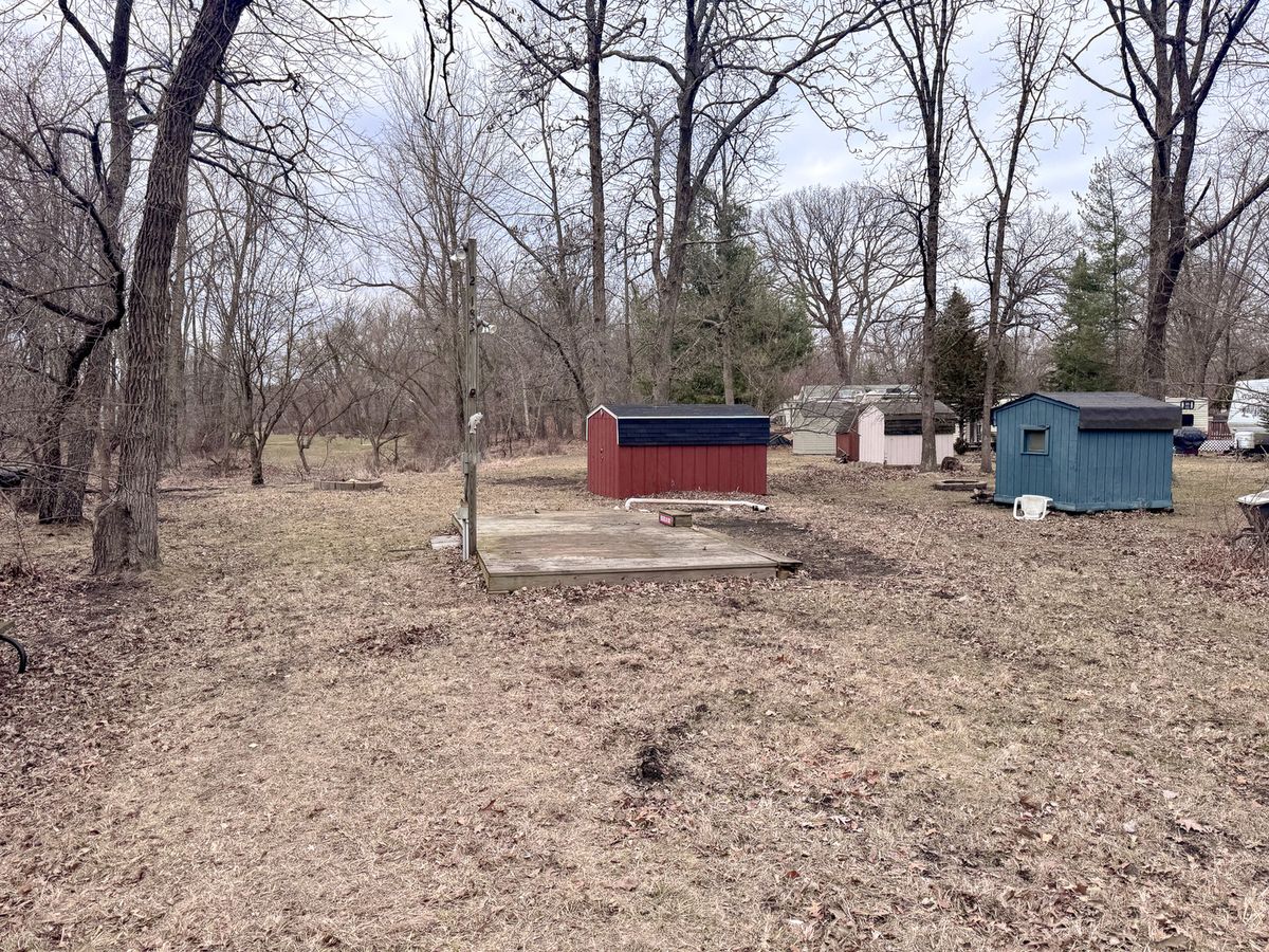 2/183 Woodhaven, Sublette, IL 61367