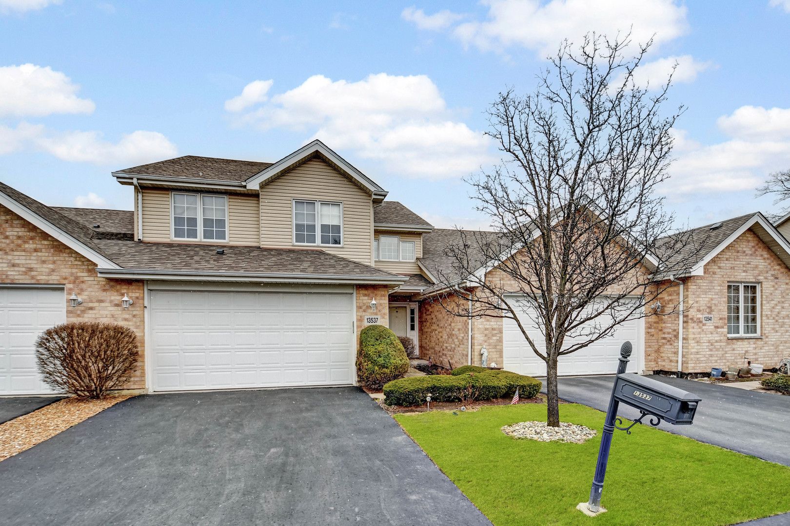 13537 Latrobe Avenue #- — Crestwood, IL 60418