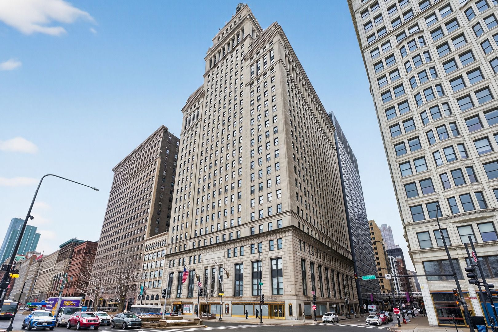 310 S MICHIGAN Avenue #702 — Chicago, IL 60604