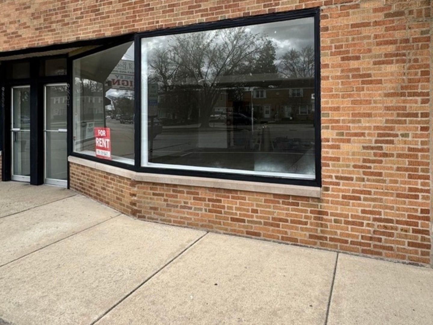 9804 Grand Avenue — Franklin Park, IL 60131