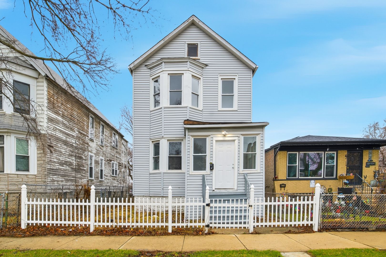 66 100th Street — Chicago, IL 60628