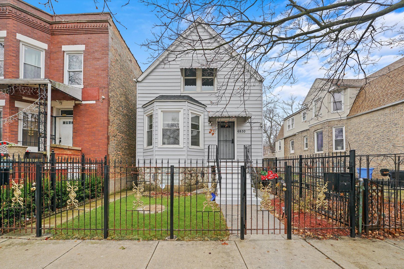 6930 S Laflin Street — Chicago, IL 60636