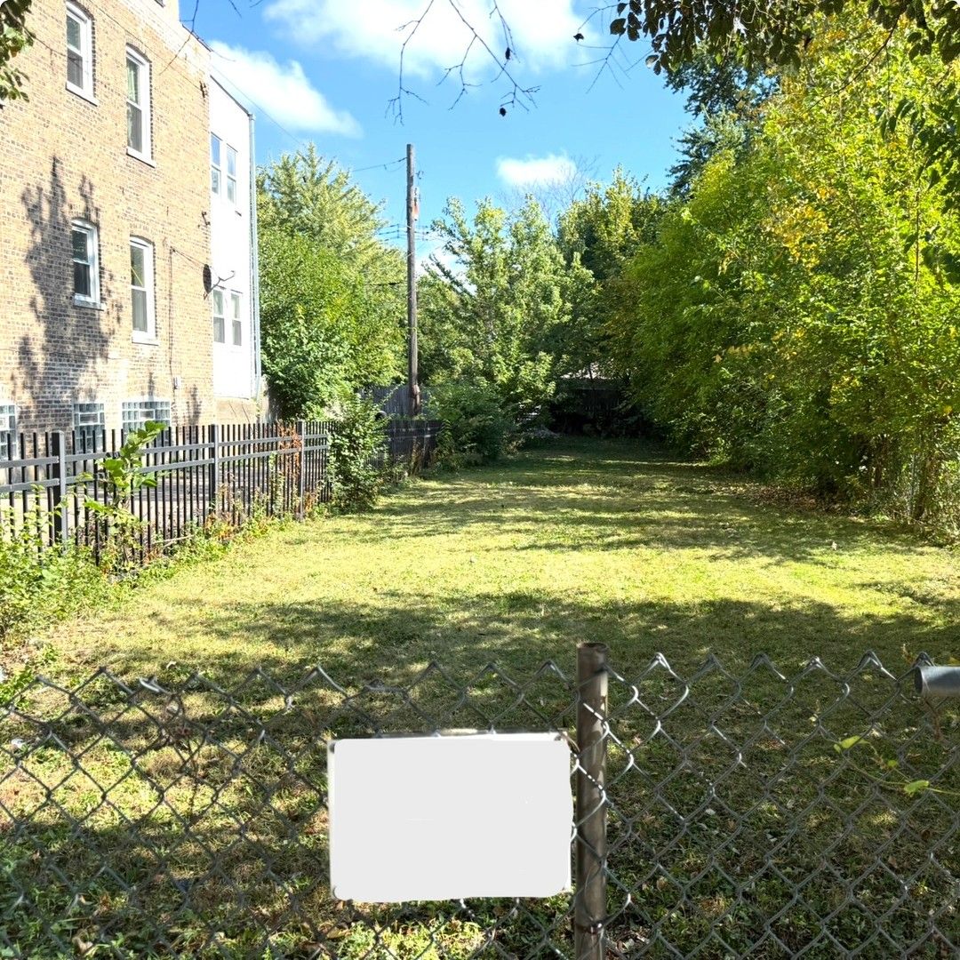 711 N Ridgeway Avenue — Chicago, IL 60624