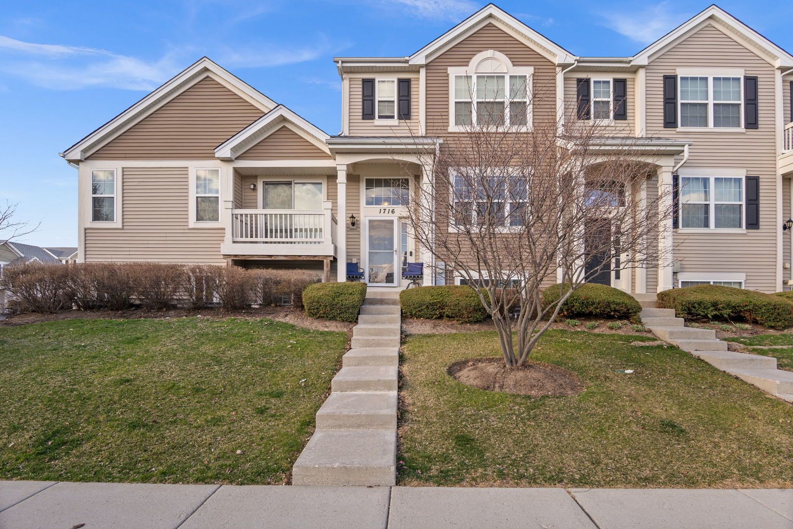 1716 Windward Drive — Pingree Grove, IL 60140