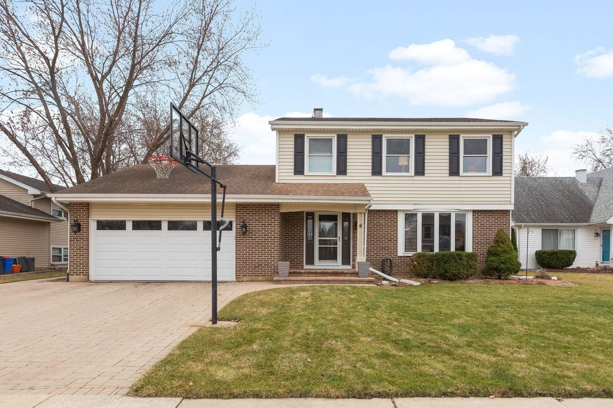 1015 Confederation Drive, Bartlett, IL 60103