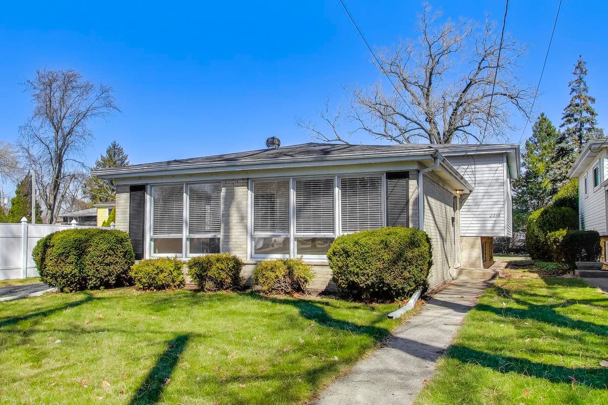 2316 Virginia Street, Park Ridge, IL 60068