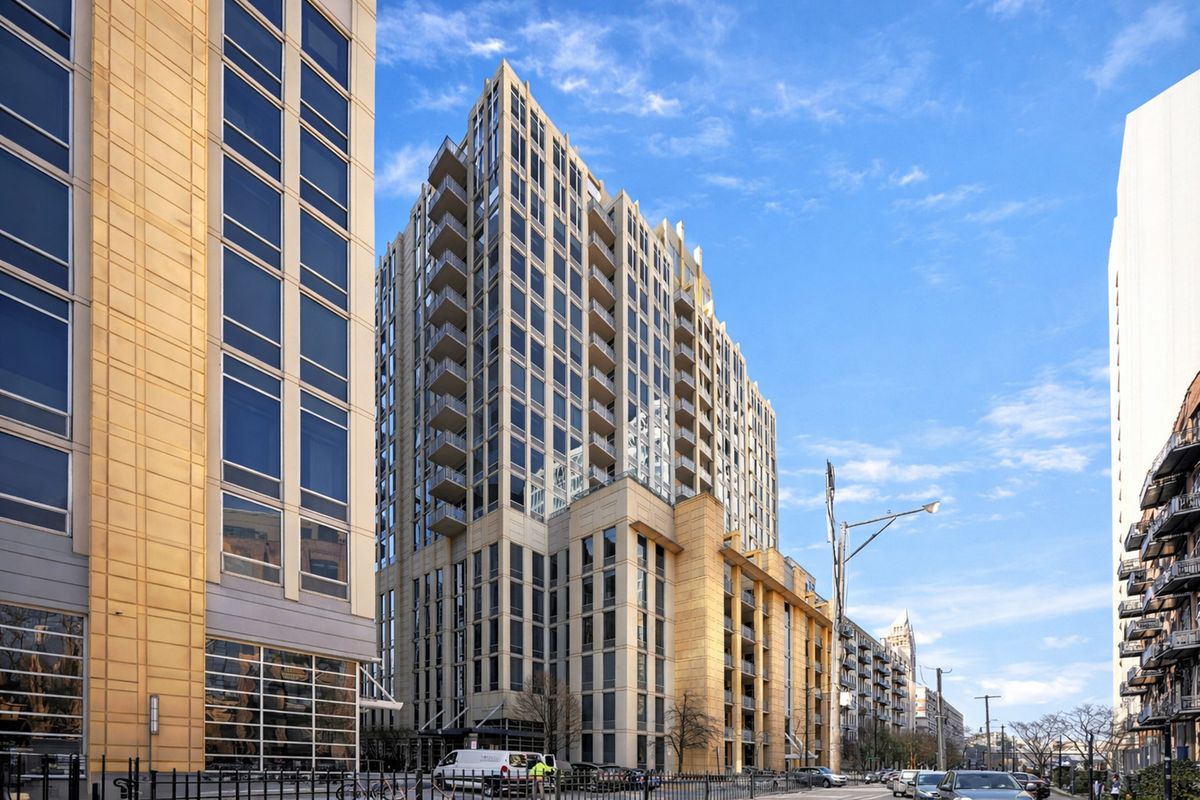 720 Larrabee Street, Chicago, IL 60654