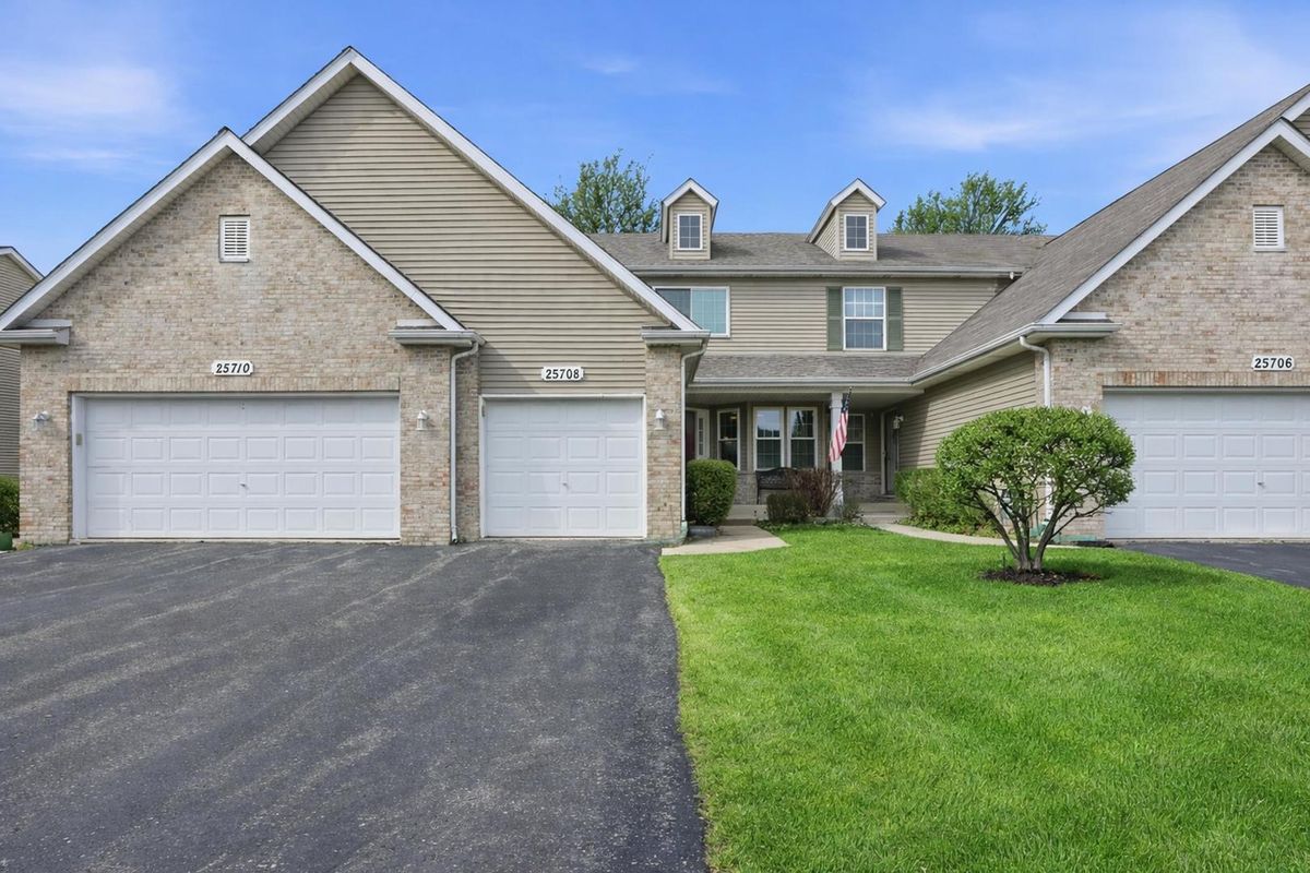 25708 Bridle Path, Channahon, IL 60410