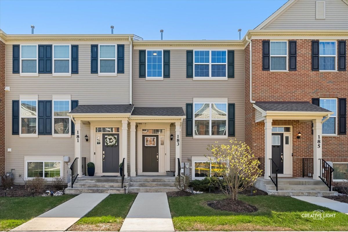 183 Lakeshore Drive, Oswego, IL 60543