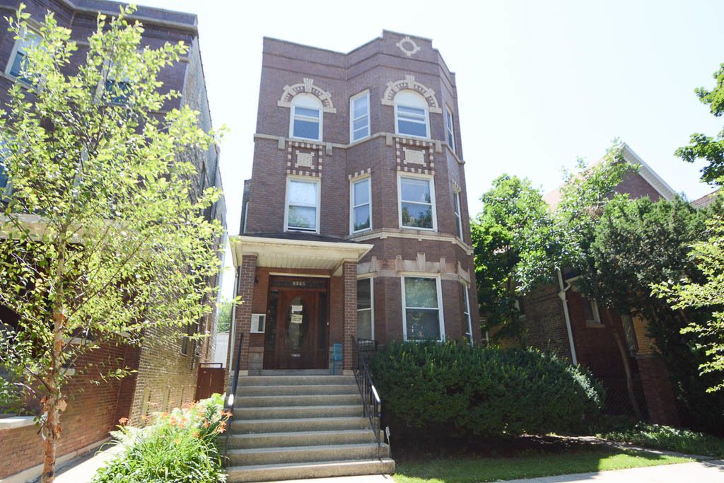 2225 W Walton Street #2 — Chicago, IL 60622