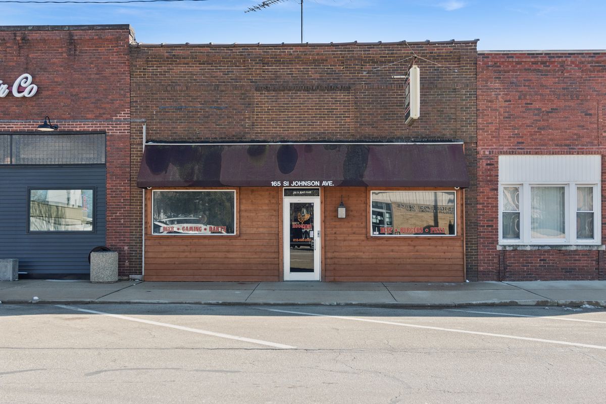 165 Si Johnson Avenue, Sheridan, IL 60551