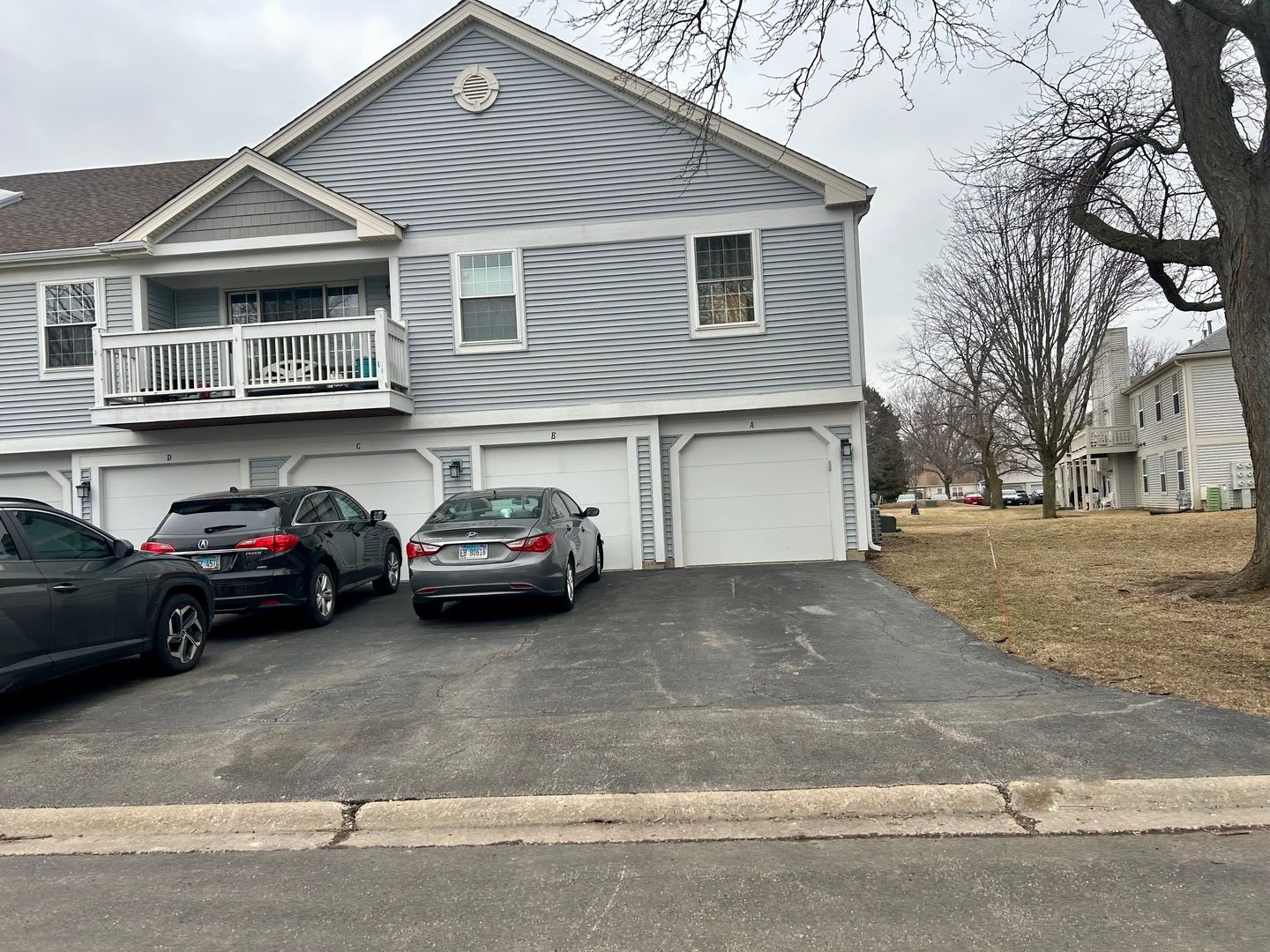 1229 Ballantrae Place #A — Mundelein, IL 60060