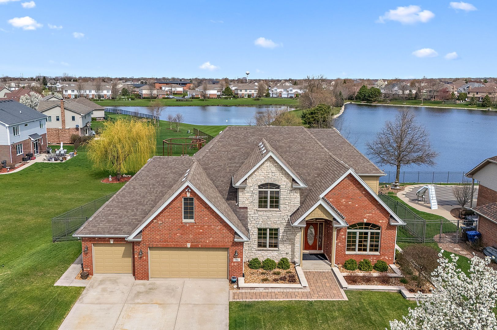 785 Stacey Drive — New Lenox, IL 60451