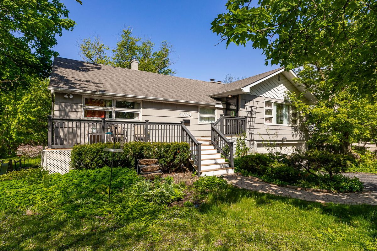 4624 Lee Avenue, Downers Grove, IL 60515