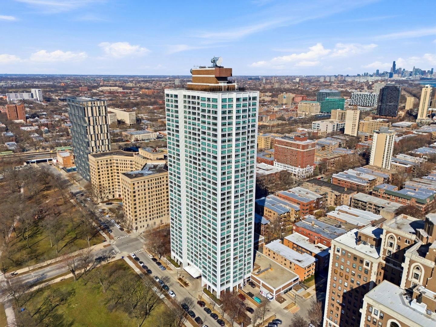 1700 E 56th Street #701-702 — Chicago, IL 60637