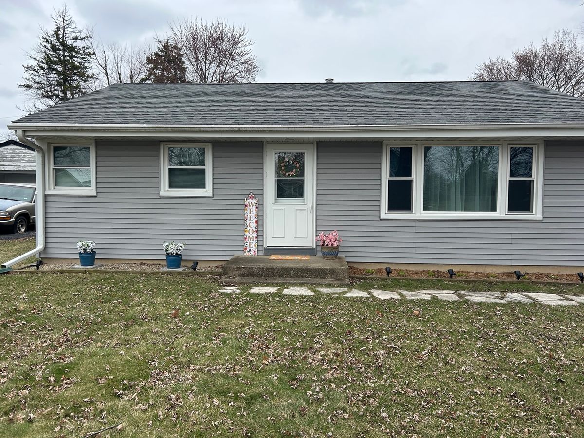 33077 Sunset Avenue, Grayslake, IL 60030