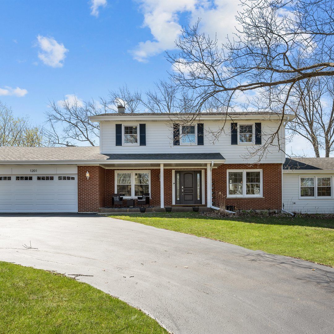 1201 Country Club Road — Lake Zurich, IL 60047