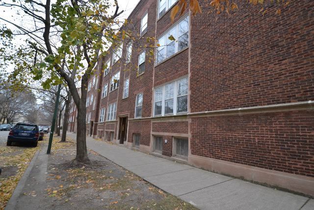 1917 W Winnemac Avenue #2 — Chicago, IL 60640