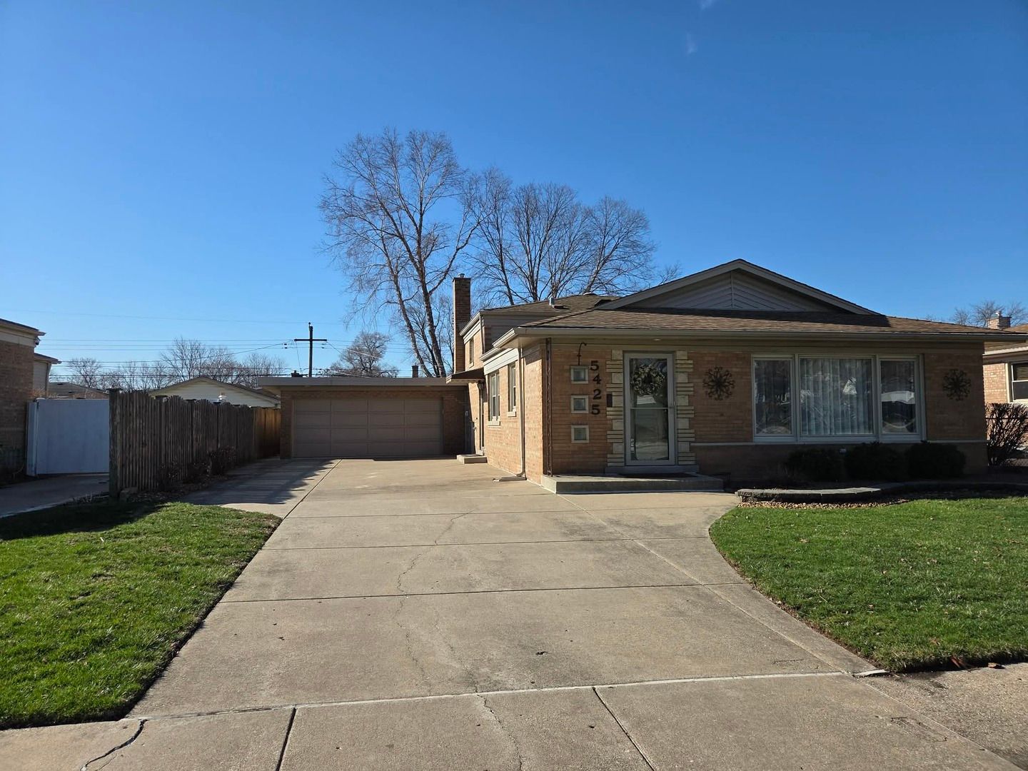 5425 W 99th Street — Oak Lawn, IL 60453