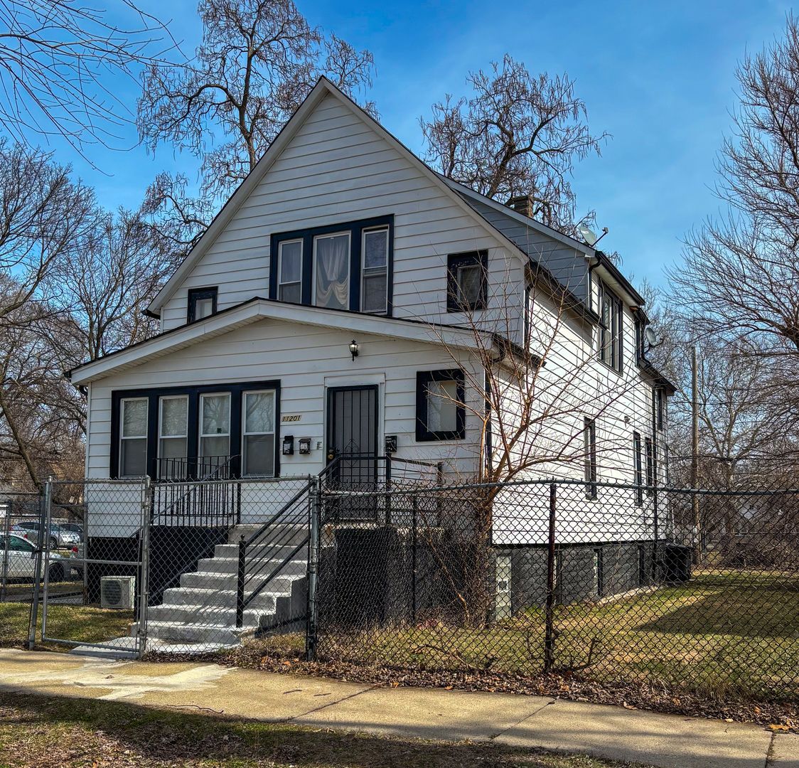 11201 Normal Avenue, Chicago, IL 60628