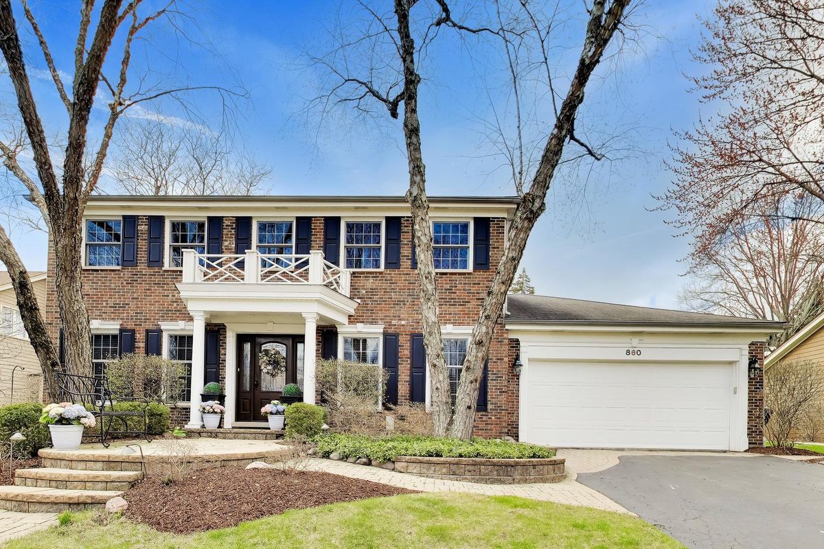 860 Carriageway Lane, Palatine, IL 60067