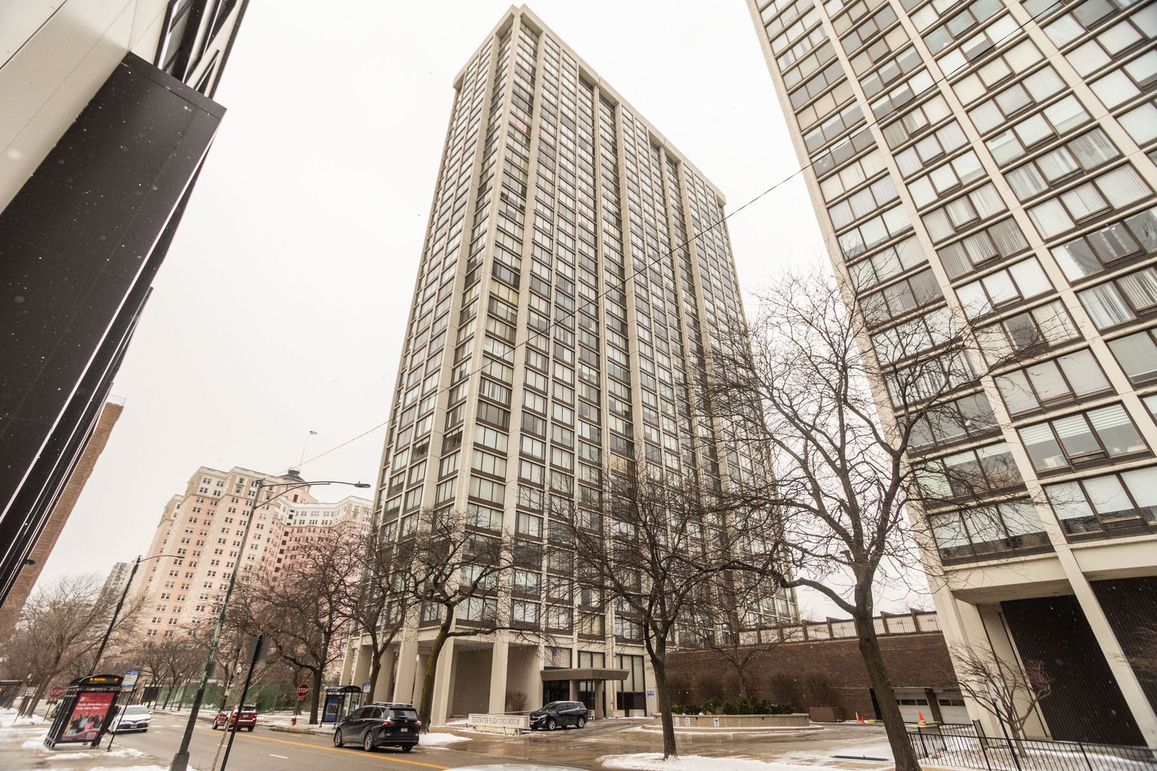 5455 N Sheridan Road #2511 — Chicago, IL 60640