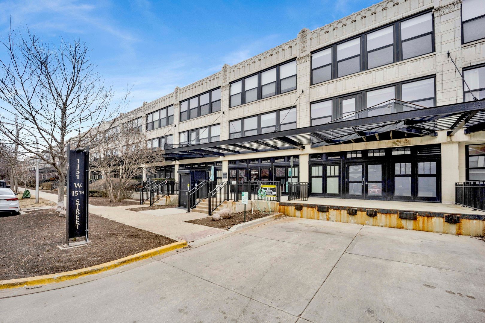1151 W 15TH Street #136 — Chicago, IL 60608