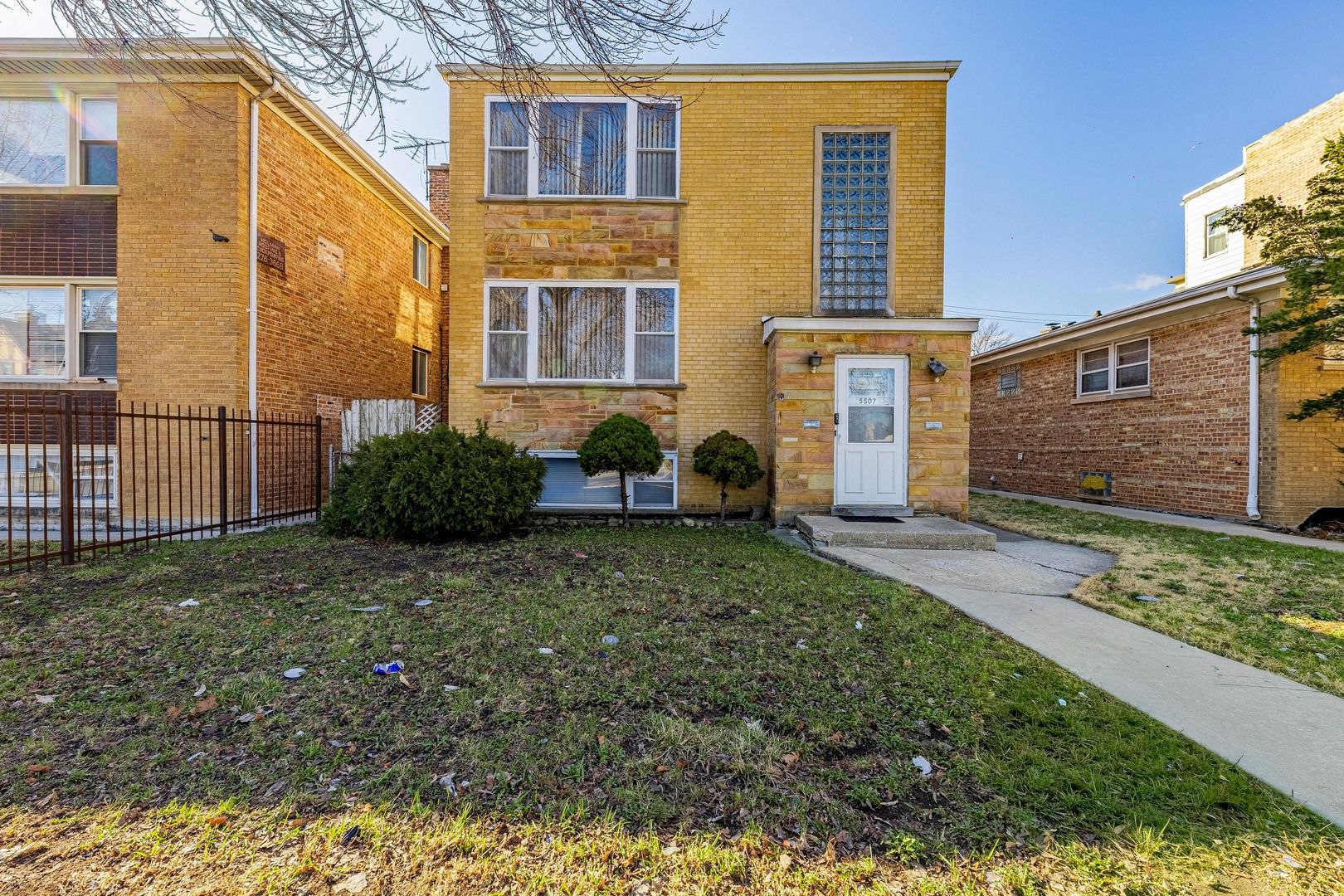 5507 W Diversey Avenue — Chicago, IL 60639