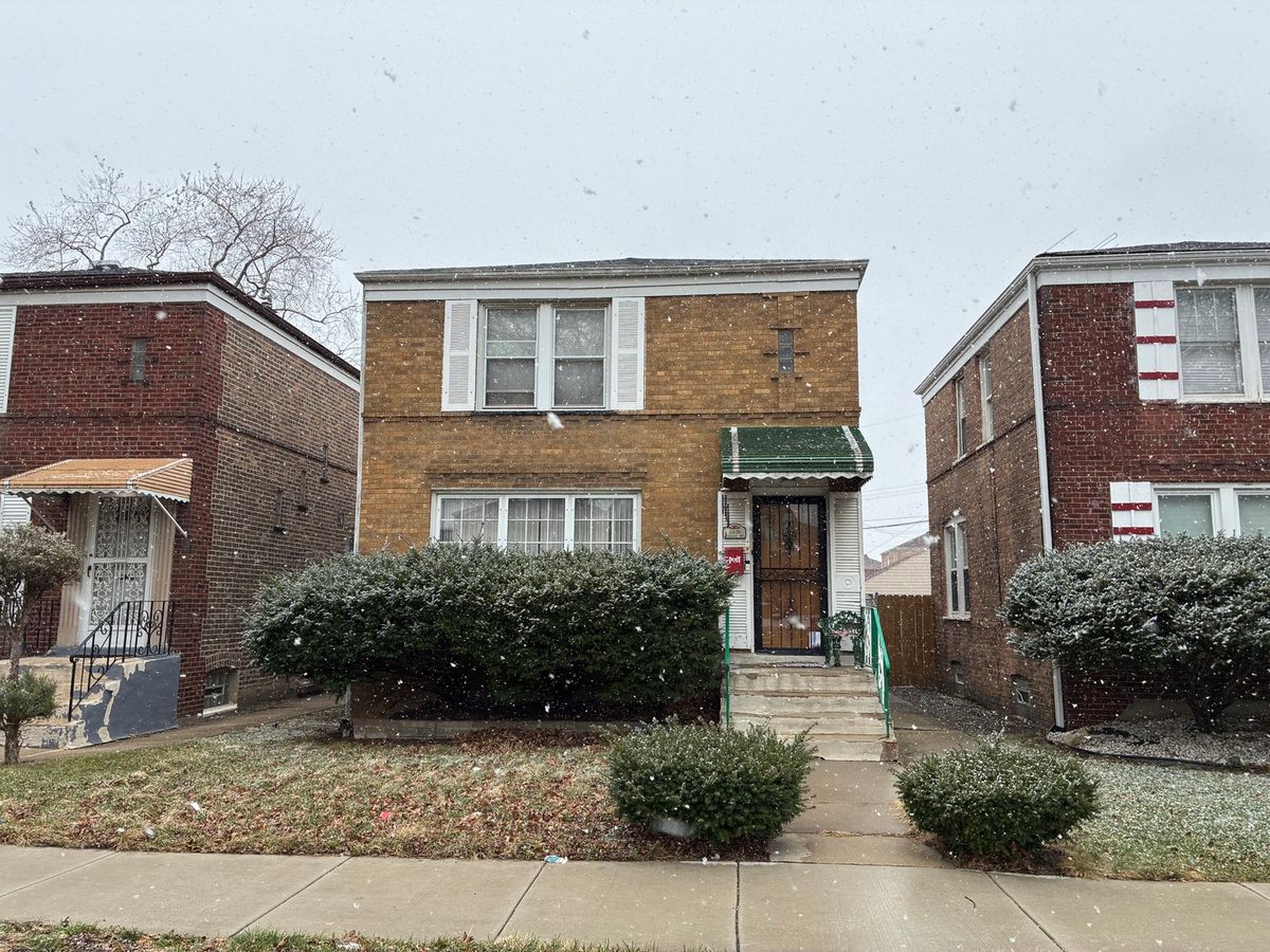 10638 Eberhart Avenue, Chicago, IL 60628