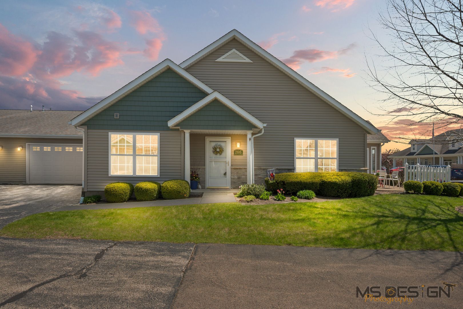 2105 Waterbury Lane W #2105 — Sycamore, IL 60178