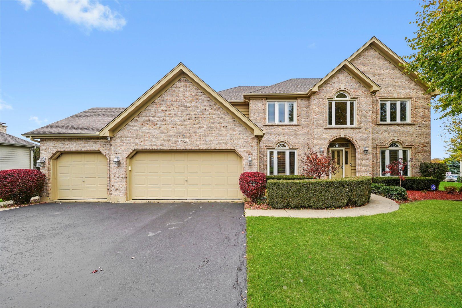 3520 Bunker Hill Drive — Algonquin, IL 60102