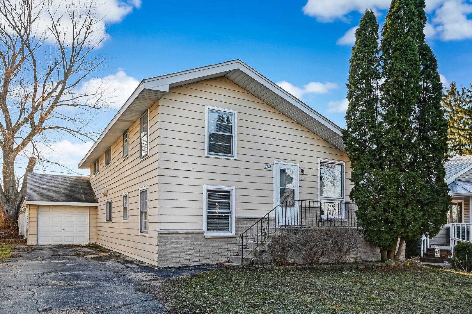 1112 Adams Avenue — Wauconda, IL 60084