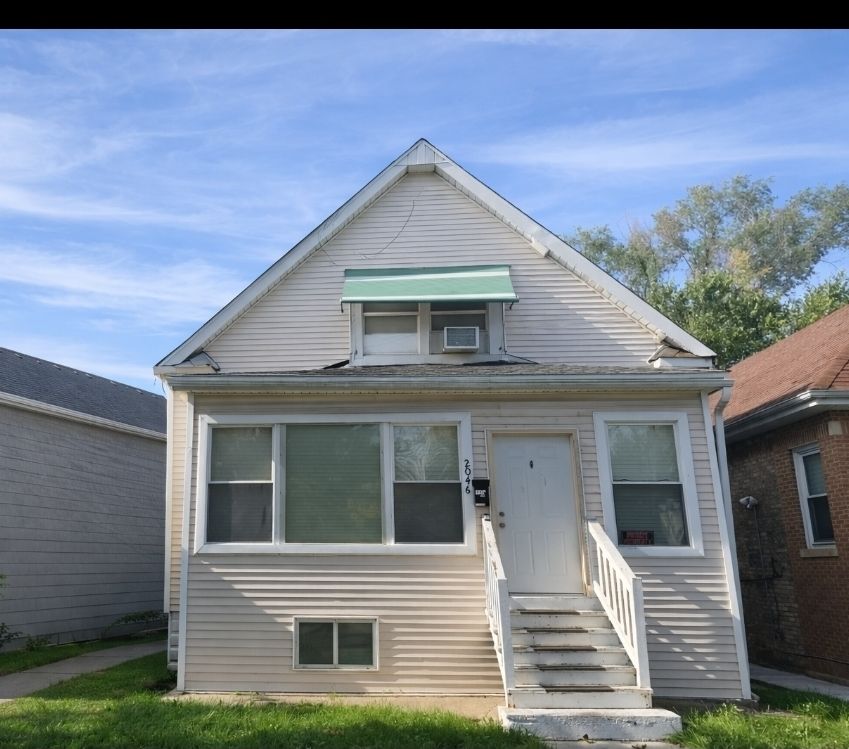 2046 N Narragansett Avenue — Chicago, IL 60639