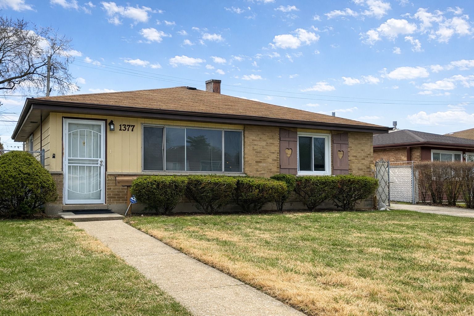 1377 Greenbay Avenue — Calumet City, IL 60409