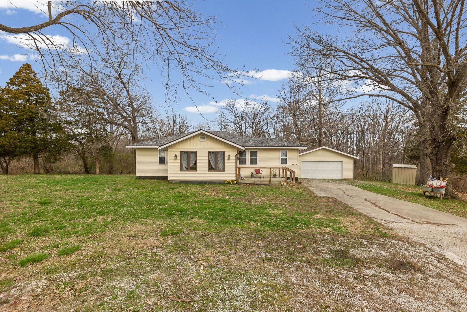 2429 Overbeck Lane — Centralia, IL 62801
