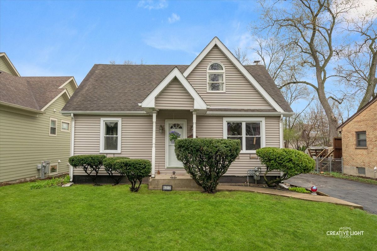 4217 Elm Street, Downers Grove, IL 60515