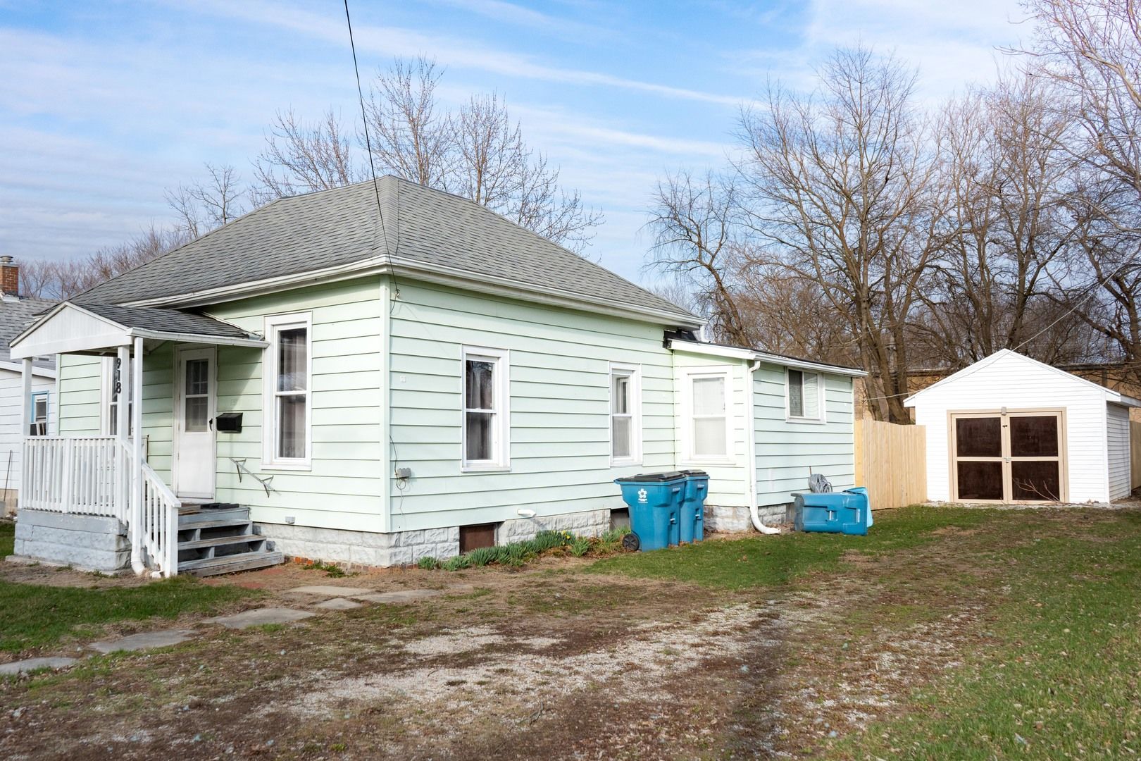 918 N Hazel Street — Pontiac, IL 61764