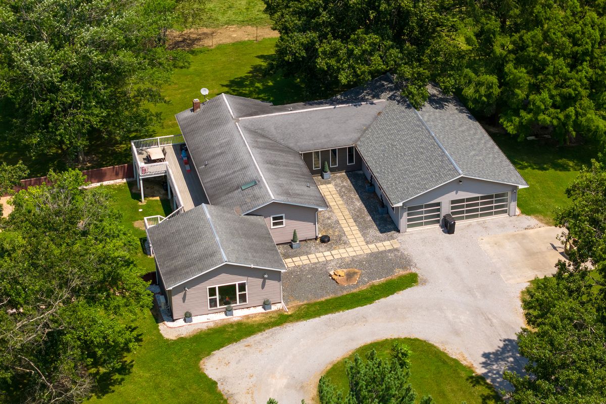 2930 Campground Road, Anna, IL 62906