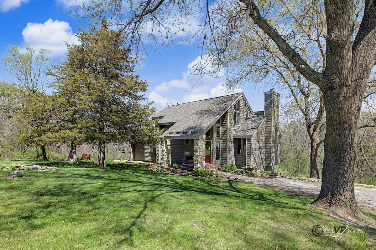 5 Knoll Court, Galena, IL 61036