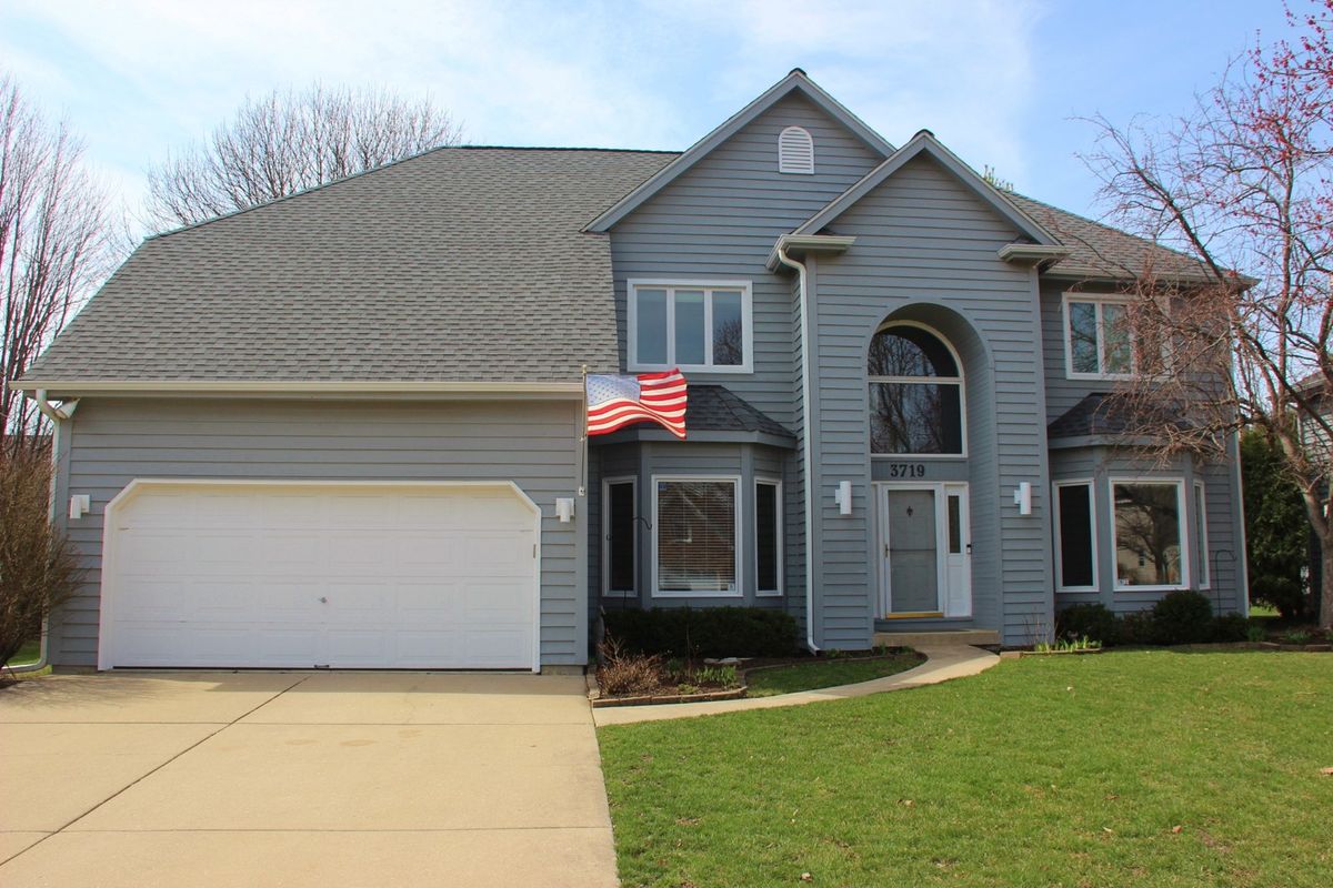 3719 Falkner Drive, Naperville, IL 60564