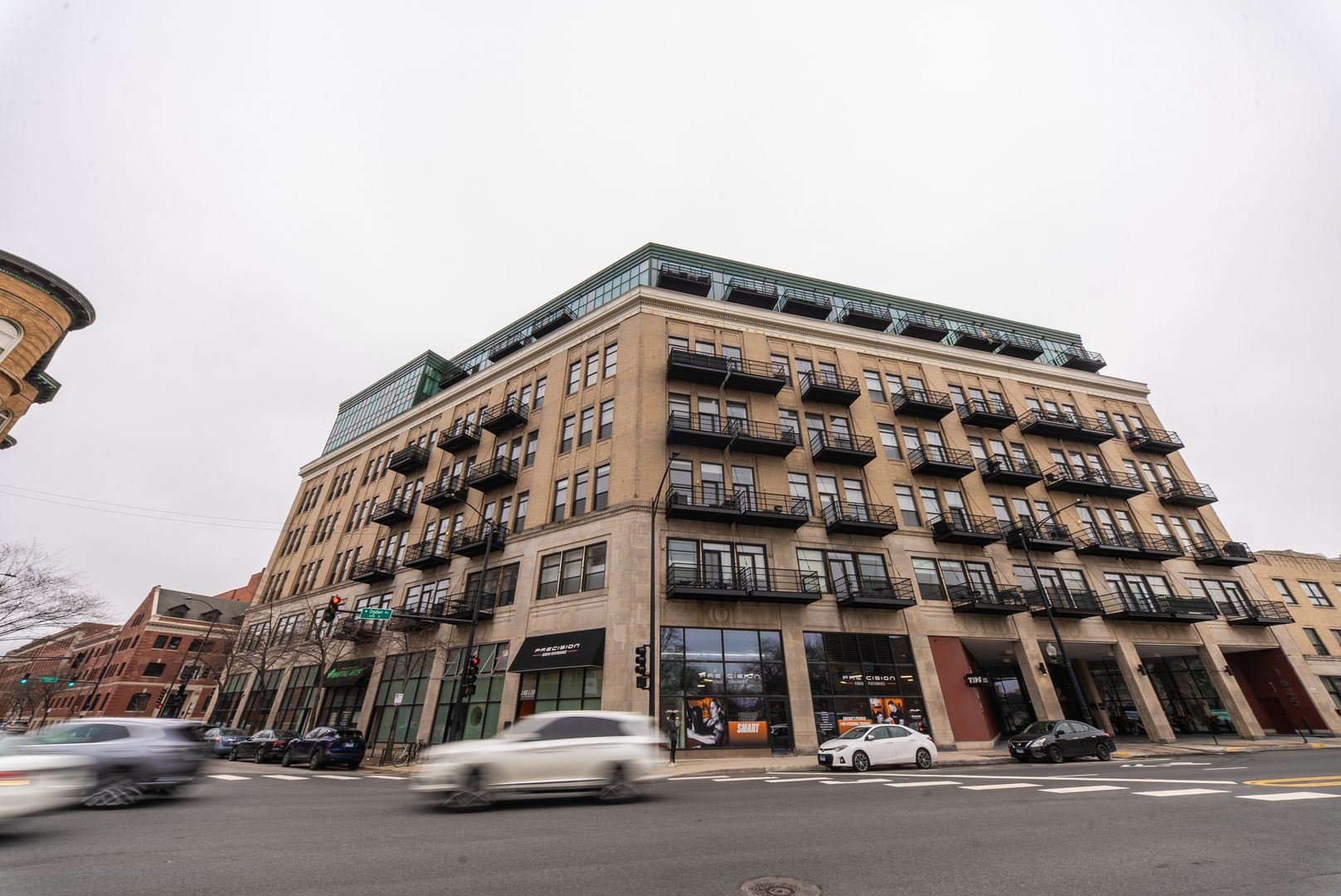 1645 W Ogden Avenue #530 — Chicago, IL 60612
