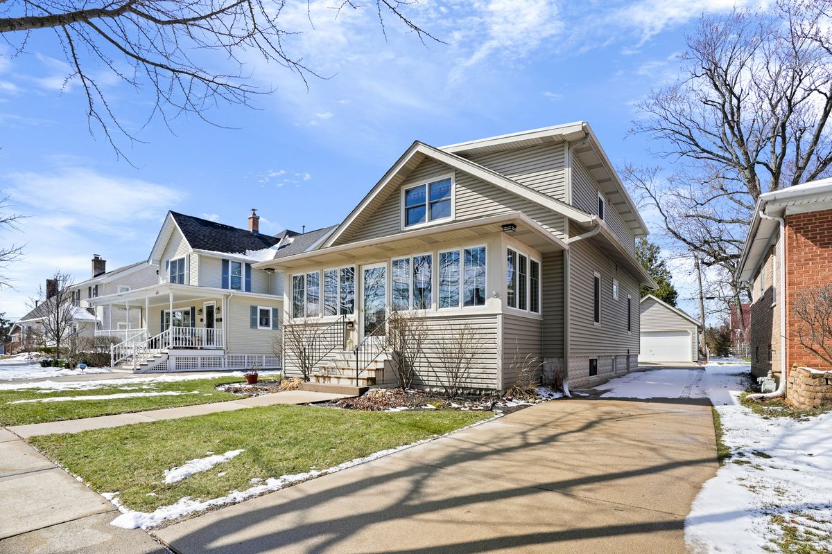 416 Rush Street, Itasca, IL 60143