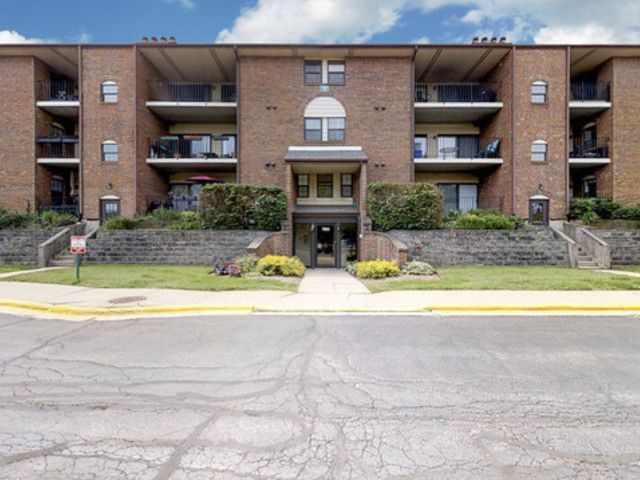 760 Weidner Road #107 — Buffalo Grove, IL 60089