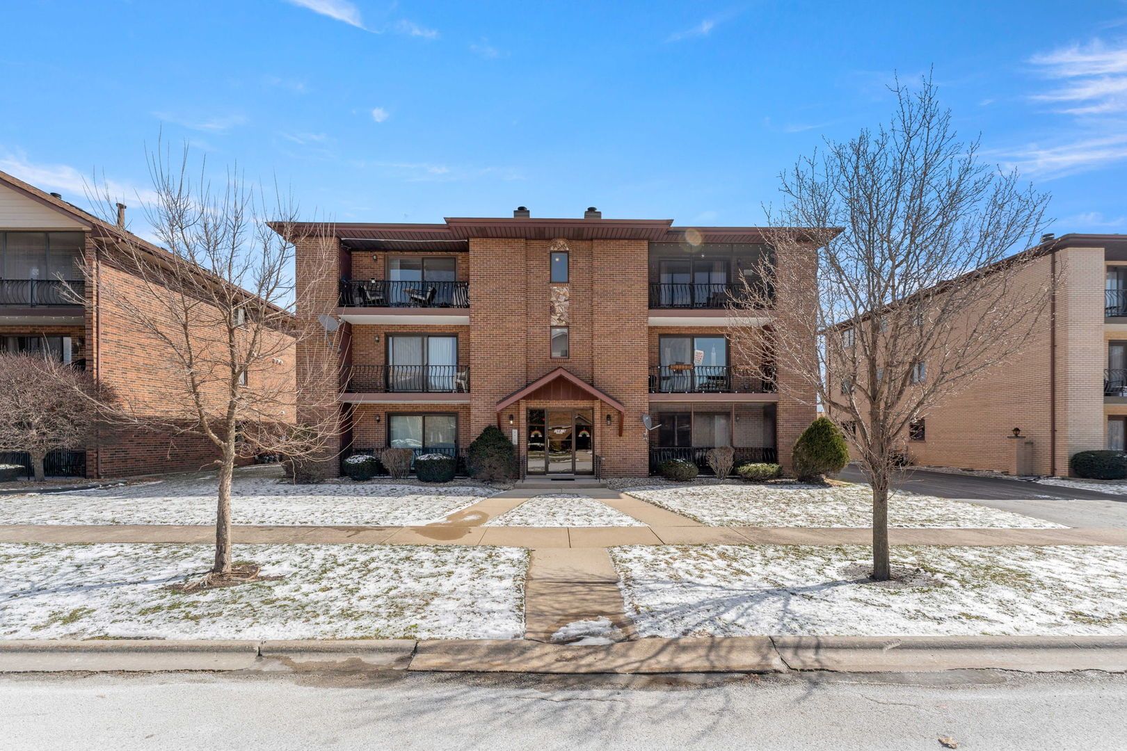 16819 81st Avenue #1S — Tinley Park, IL 60477